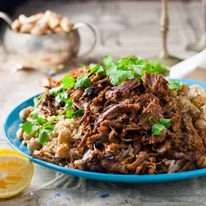 Middle Eastern Shredded Lamb with Chickpea Pilaf (Rice) - easy and fast to prepare, with everyday ingredients. Amazing, exotic flavour.
