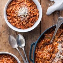 One Pot Bolognaise Orzo (Risoni) - dinner on the table in 20 minutes, from scratch, all made in one pot.