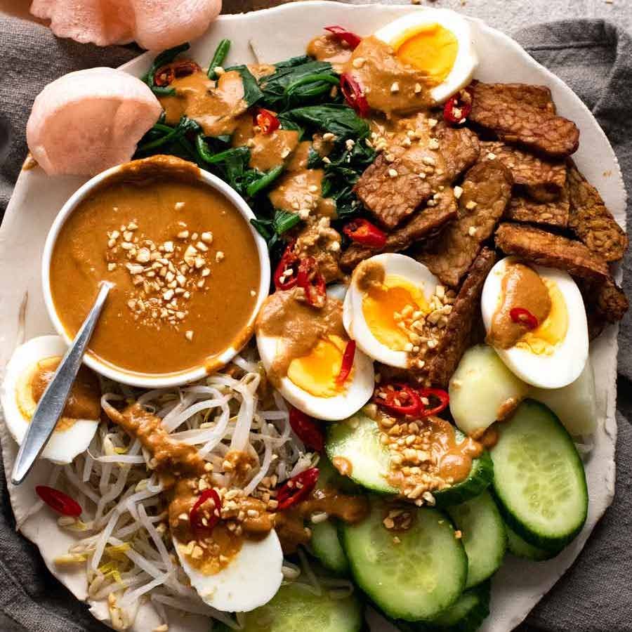 Gado Gado - Indonesian Salad with Peanut Sauce