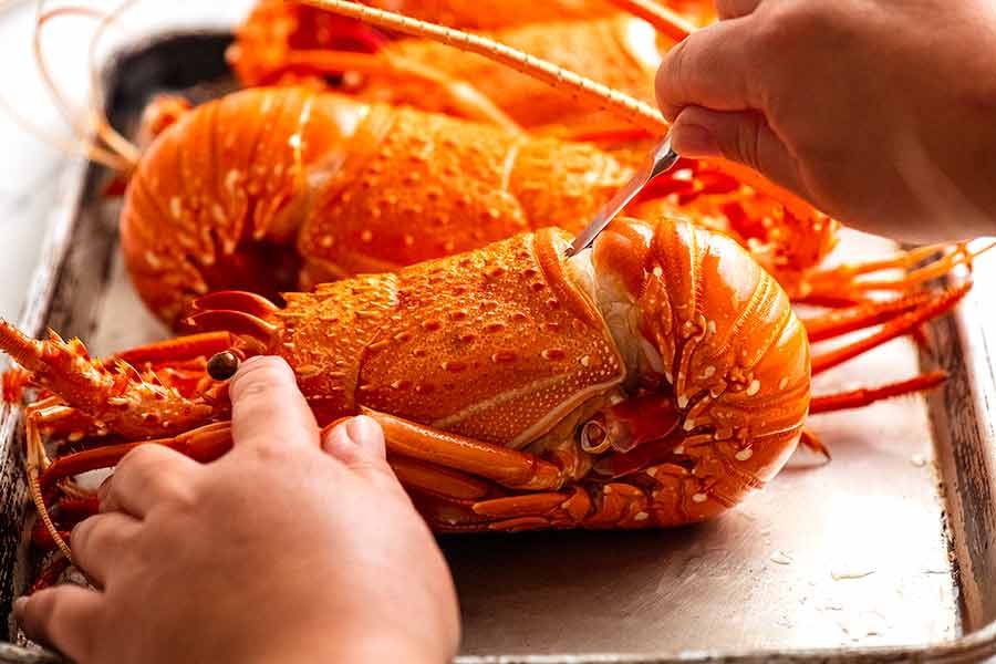How to remove shell from lobster