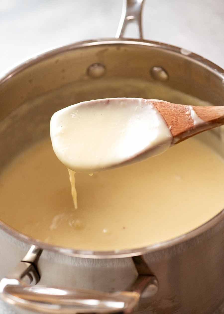 Greek Béchamel for Pastitsio