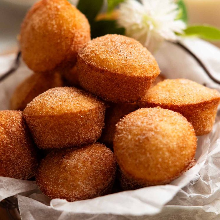 Mini cinnamon muffins