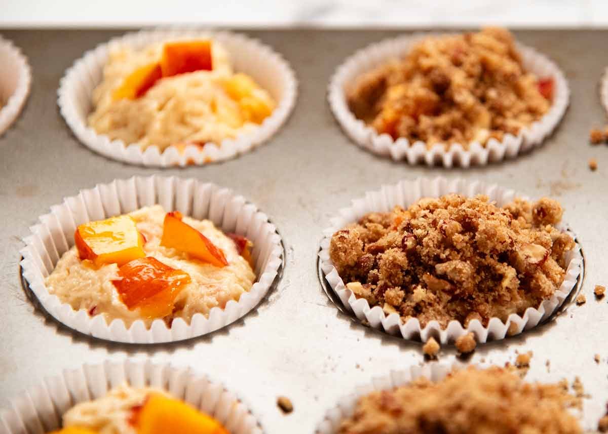 Peach Crumble Muffins